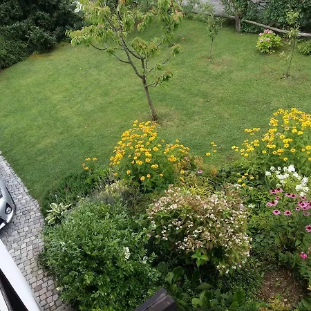 Apartma Ivana B Lesce (Upper Carniola)